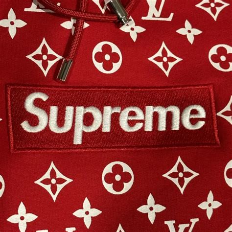 felpa supreme louis vuitton costo|louis vuitton supreme logo.